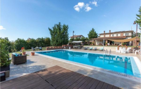 Stunning home in ISERNIA with Outdoor swimming pool, WiFi and 3 Bedrooms